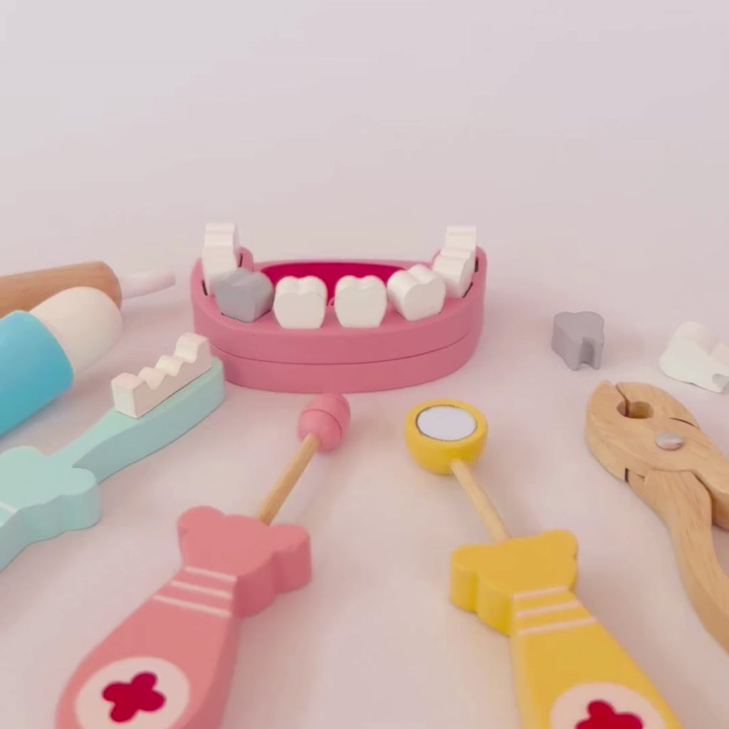 Lovevudd Tiny Teeth Care - Dental Kit